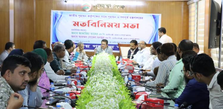সাধারণ মানুষের সেবায় কোনো ধরনের হয়রানি নয়: কর্মকর্তাদের প্রতি নির্দেশ গৃহায়ন ও গণপূর্ত মন্ত্রীর   