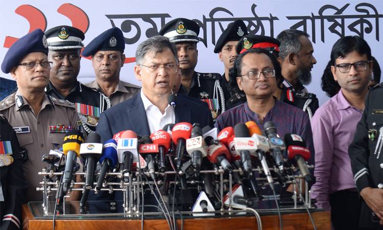 র‍্যাবকে একটি জনবান্ধব ও দায়িত্বশীল বাহিনী হিসেবে পুনর্গঠন করা হবে- স্বরাষ্ট্রমন্ত্রী
