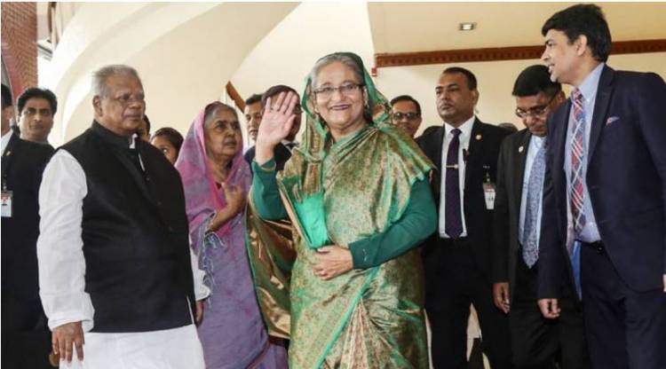 অস্ট্রেলিয়ার পথে প্রধানমন্ত্রী শেখ হাসিনা 