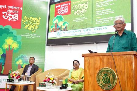 ৫০ হাজার মেট্রিক টন গ্যাসোলিন ও একটি গবেষণা জাহাজ ক্রয় করবে সরকার