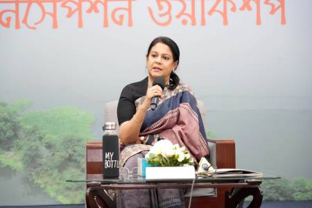 টেকসই ভবিষ্যতের জন্য দক্ষিণ এশীয় দেশগুলোকে পারস্পরিক আস্থা ও সহযোগিতার আহ্বান পরিবেশ উপদেষ্টার