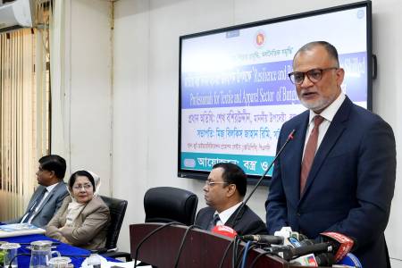 বস্ত্রখাতে কোনো ভুল সিদ্ধান্ত হবে না, রফতানির লক্ষ্যমাত্রা অর্জন করতে চাই -শেখ বশিরউদ্দীন