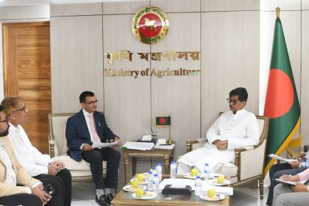 কৃষি মন্ত্রীর সাথে আন্তর্জাতিক ধান গবেষণা ইনস্টিটিউটের কান্ট্রি রিপ্রেজেন্টেটিভের সাক্ষাৎ