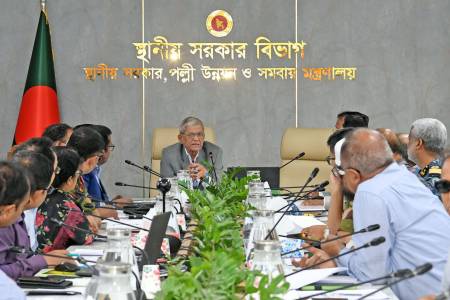 জলাবদ্ধতা সমস্যার স্থায়ী সমাধানে কার্যকর পদক্ষেপের নির্দেশনা মির্জা ফখরুলের