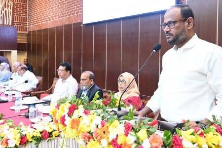 প্রান্তিক জনগোষ্ঠীকে স্বাবলম্বী করতে ব্ল্যাক বেঙ্গল ছাগল সম্প্রসারণ প্রকল্প গুরুত্বপূর্ণ ভূমিকা রাখবে  - মৎস্য ও প্রাণিসম্পদ প্রতিমন্ত্রী