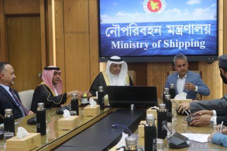 বাংলাদেশ ও সৌদি আরবের মধ্যে পরিবহন ও লজিস্টিকস খাতে সহযোগিতা জোরদারে উচ্চপর্যায়ের বৈঠক অনুষ্ঠিত