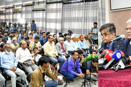জুলাইয়ের আত্মত্যাগে গণতন্ত্র পুনরুদ্ধারের নতুন সুযোগ সৃষ্টি হয়েছে  -স্থানীয় সরকার মন্ত্রী