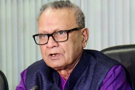দুর্ভোগ ছাড়াই মানুষ বিদেশ যাবে: প্রবাসীকল্যাণমন্ত্রী