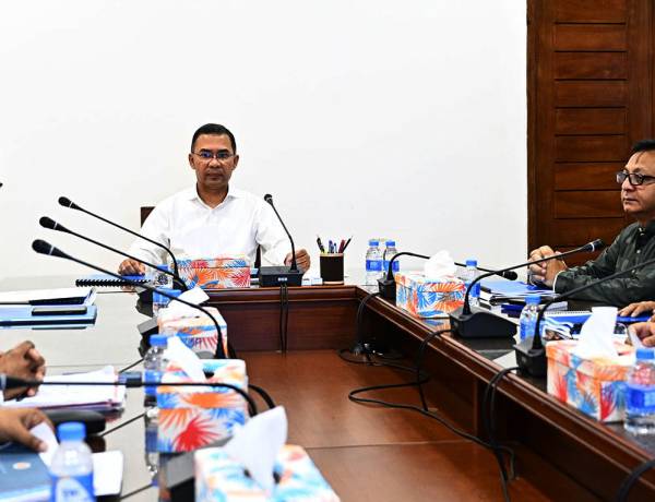 বন্ধ ও অলাভজনক কারখানায় বিনিয়োগ আকৃষ্ট করতে রোড শো করবে সরকার